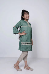 Girl's Ethnic Tops (8-13Y) (Green)