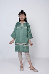 Girl's Ethnic Tops (8-13Y) (Green)