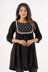Women's Casual Tops (Black)