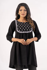 Women's Casual Tops (Black)