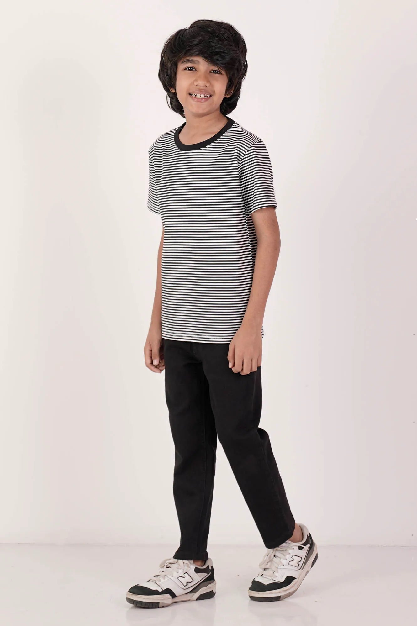Boy's T-shirt (2-7Y) (Black Stripe)