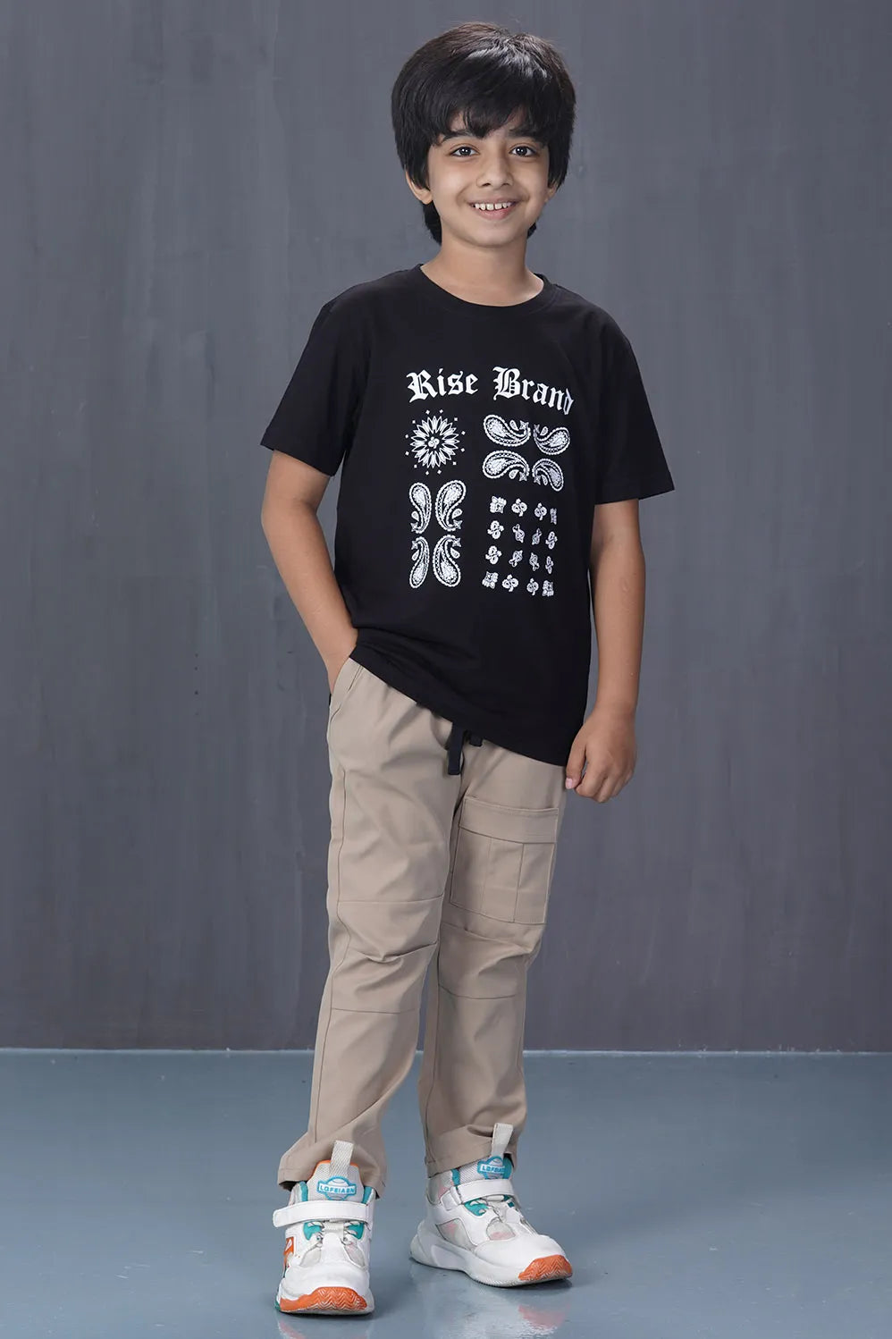 Boy's T-shirt (8-11Y) (Black)