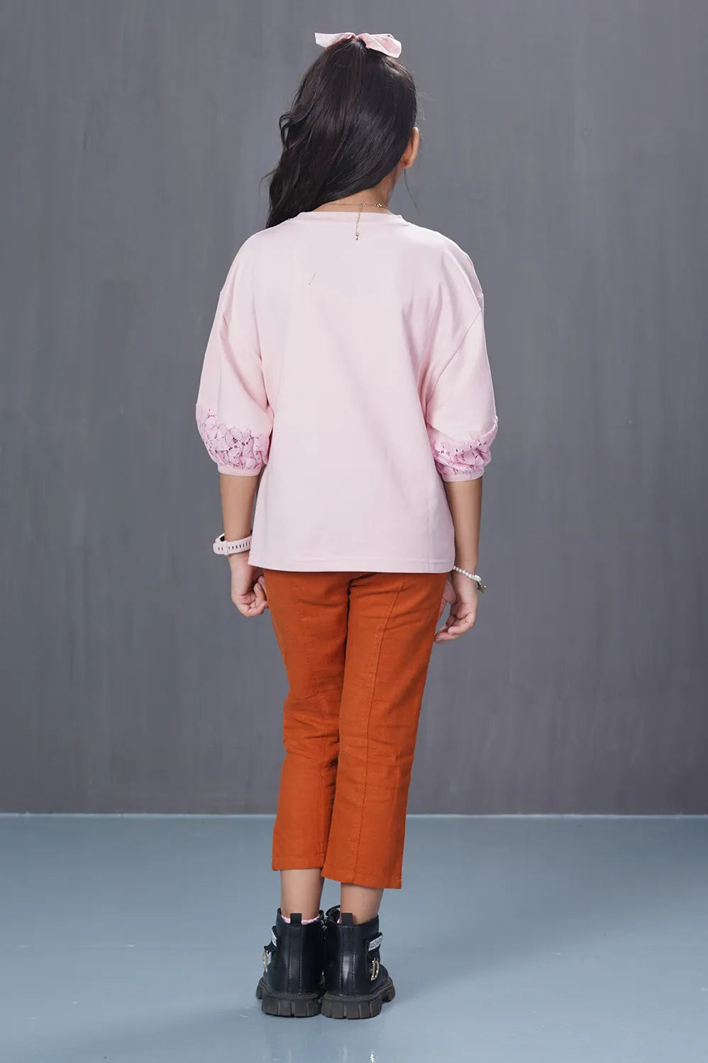 Girl's T-shirt (8-13Y) (Lt. Pink)