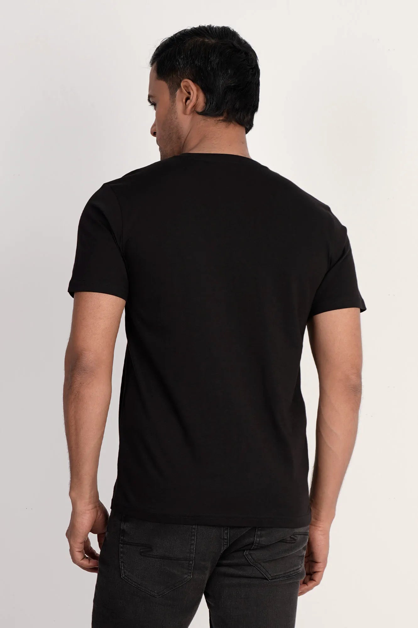Men T-Shirt (Black)
