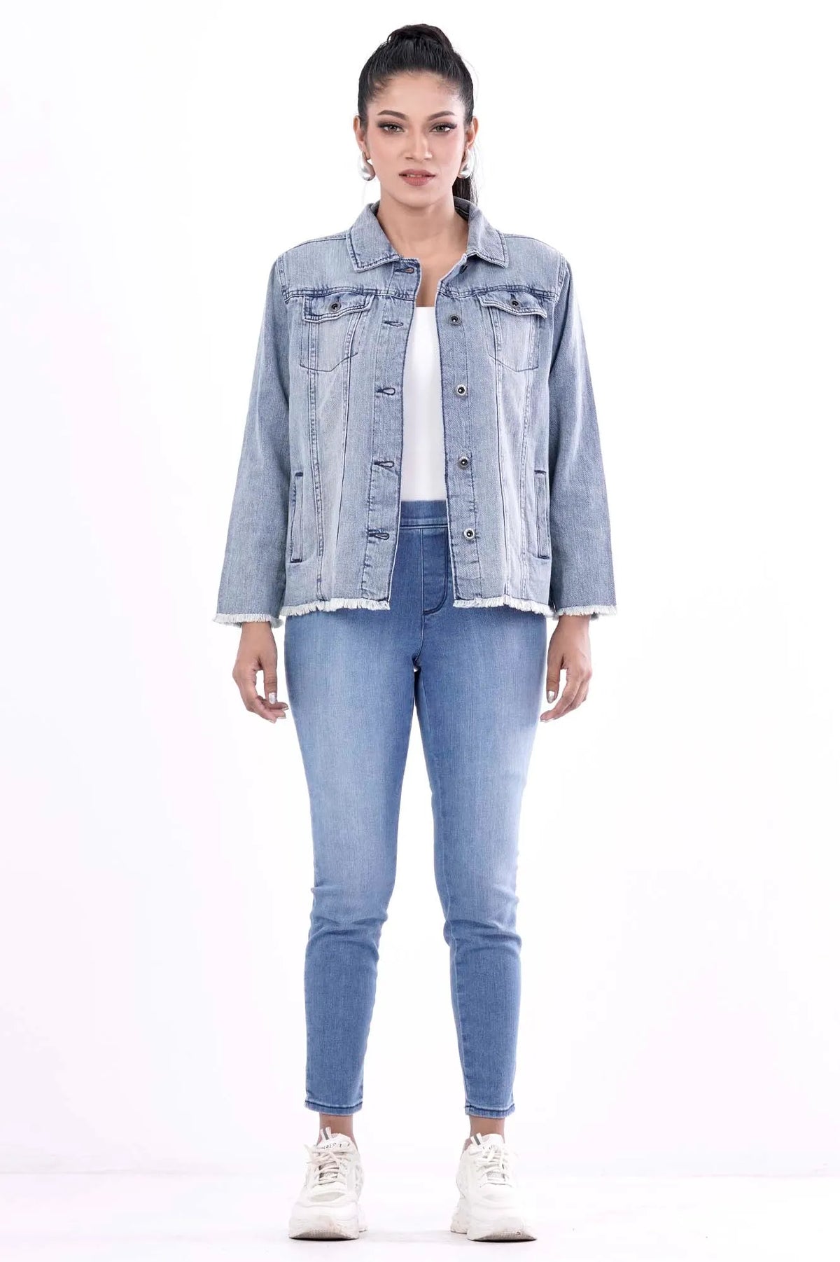 Women's Denim Jacket (Light Wash)