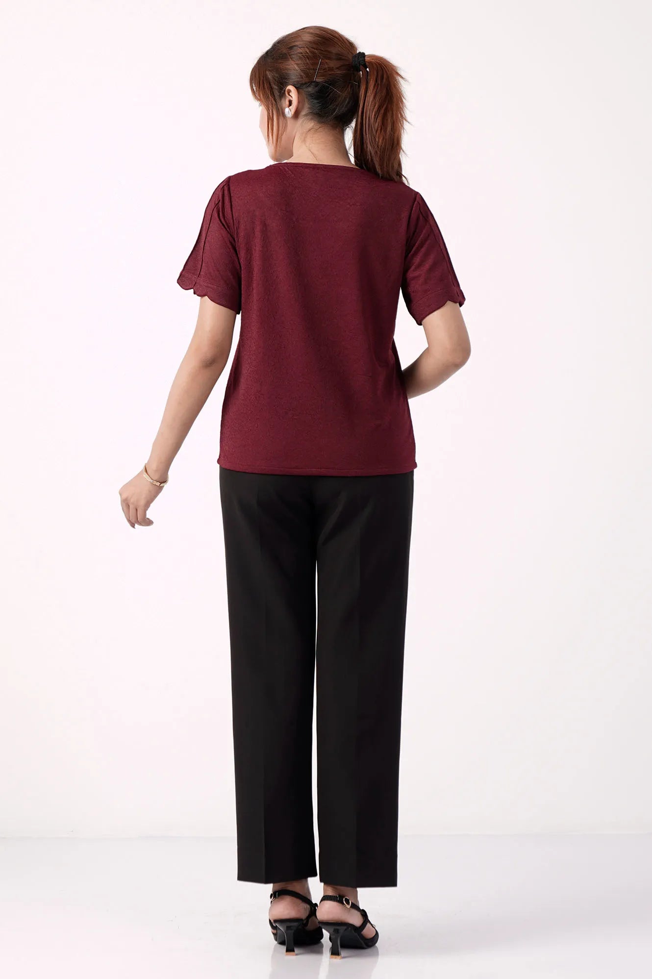 Women's Knitted Tops (Maroon)