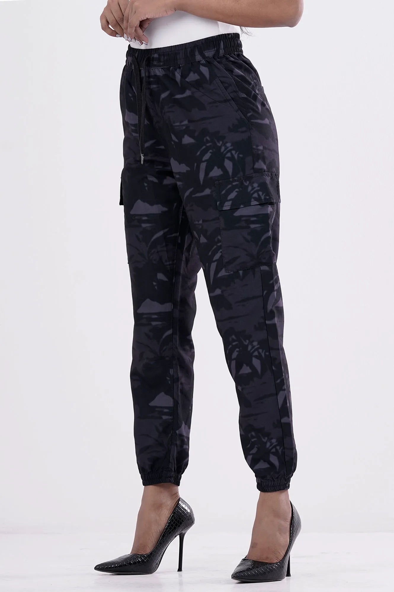 Women's Jogger (Black Printed)